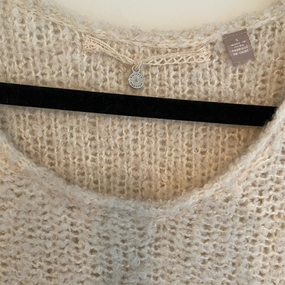 EUC Knitted and Knotted Felted Lace Pullov… - Picture 5 of 9